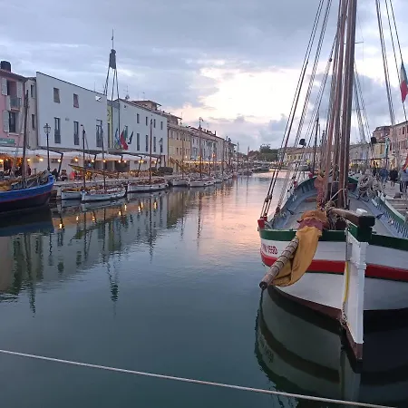 Casa Adriano Frontemare Wifi E Netflix Apartamento