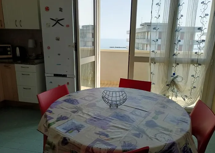 Casa Adriano Frontemare Wifi E Netflix 公寓 *