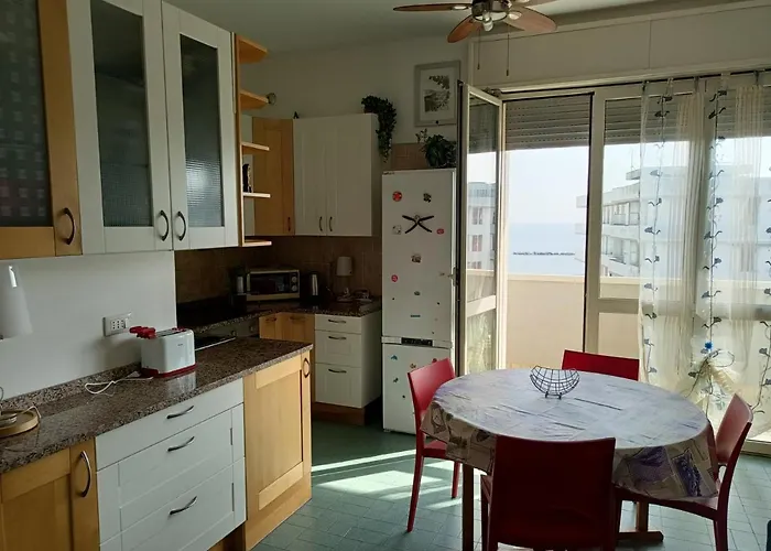 Casa Adriano Frontemare Wifi E Netflix Appartamento Lido Adriano